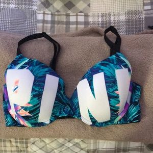 PINK VS every day bra